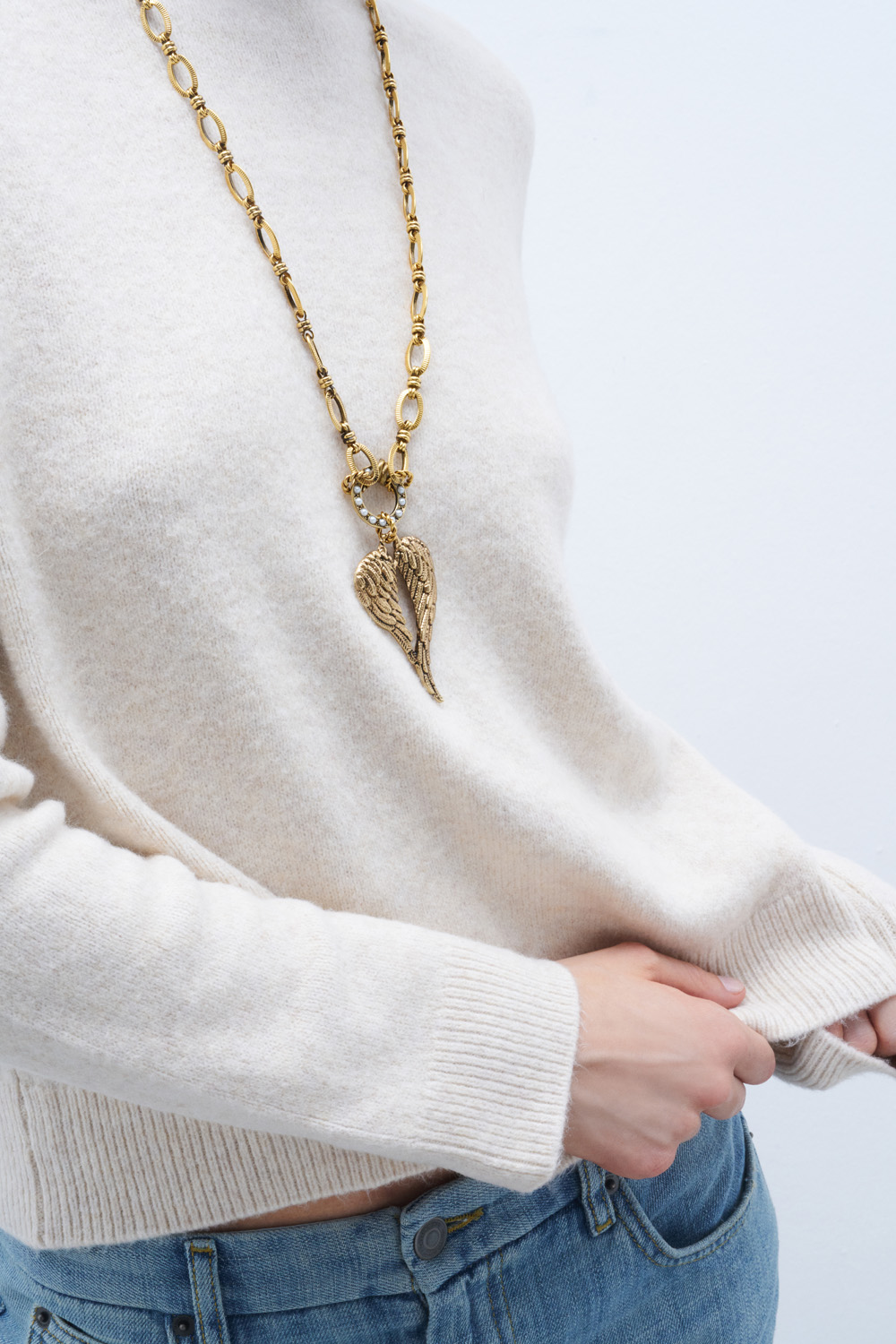 WINGED STRENGTH - Image 5